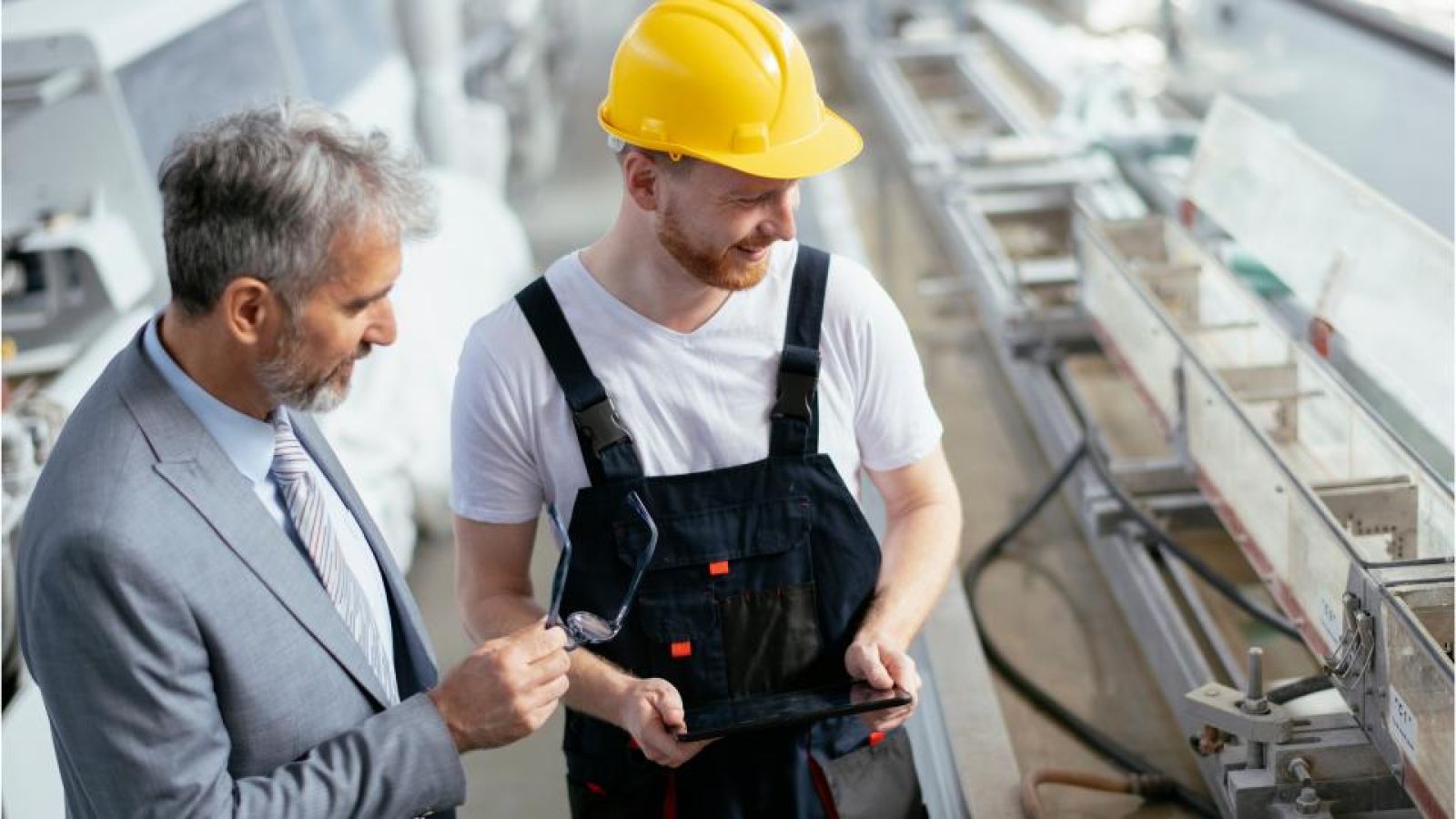inspectors performing digital inspections with smartflow